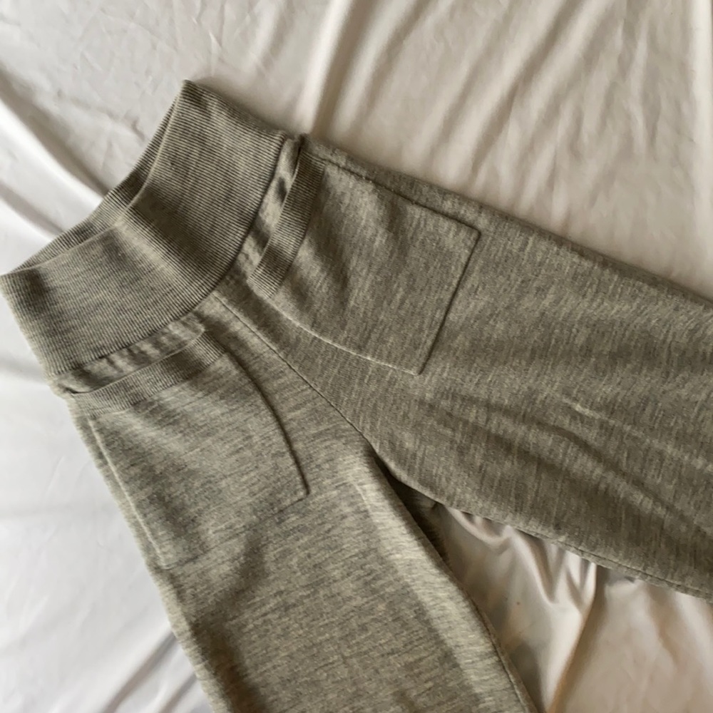 Aritzia Brion wide leg sweater pants
